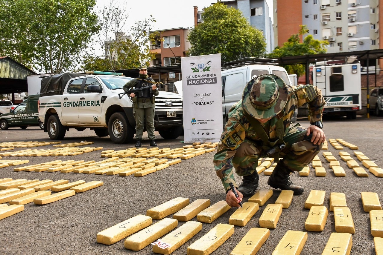 Problemas urgentes y respuestas meditadas. Defensa, seguridad y narcotráfico en Argentina.